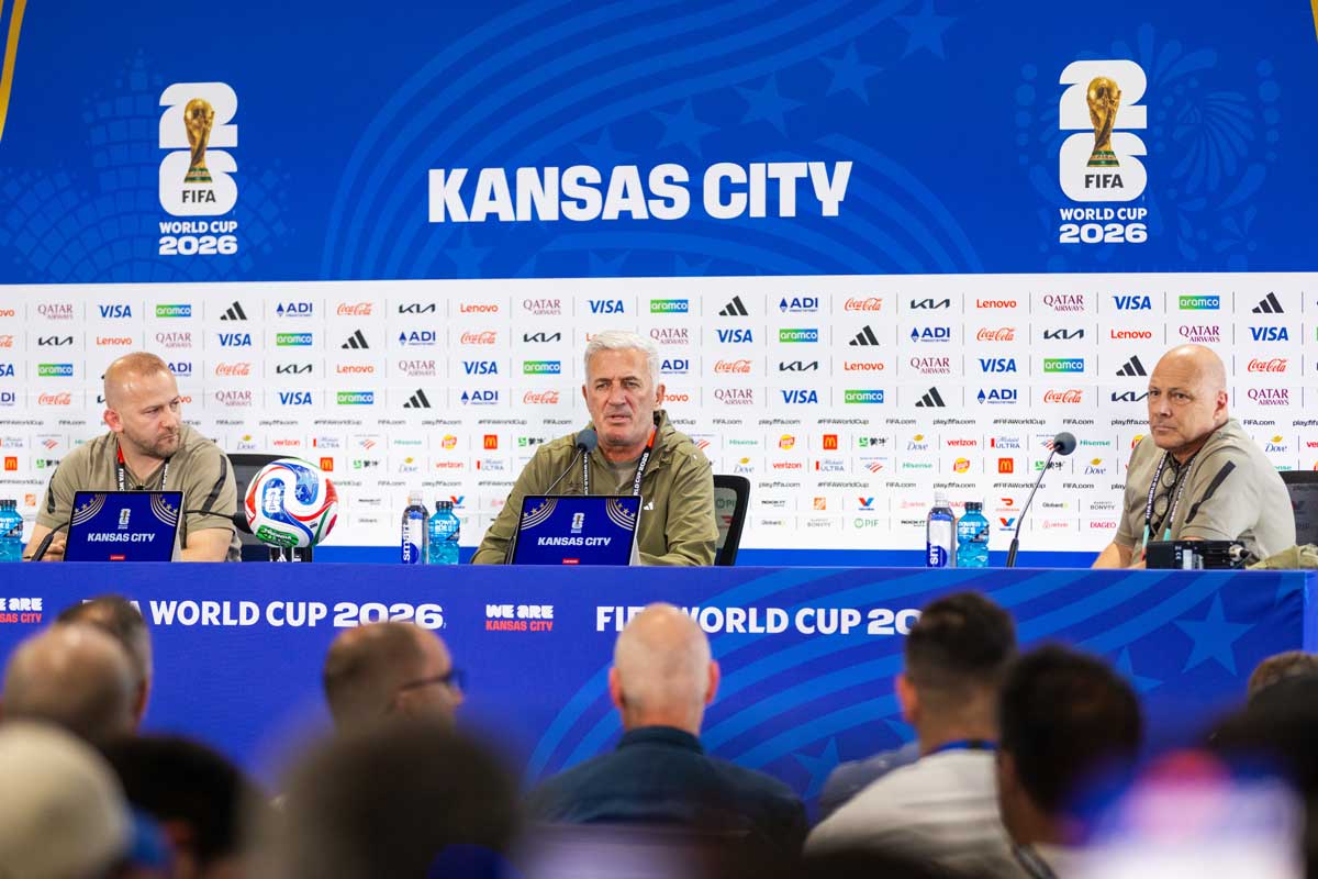 Argentina-MD1Presser-June15-CF-29 Pressekonferenz in Argentinien