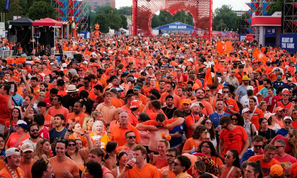 Netherlands Oranje Walk
